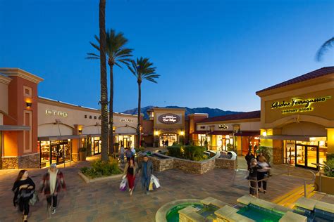 desert hills premium outlet